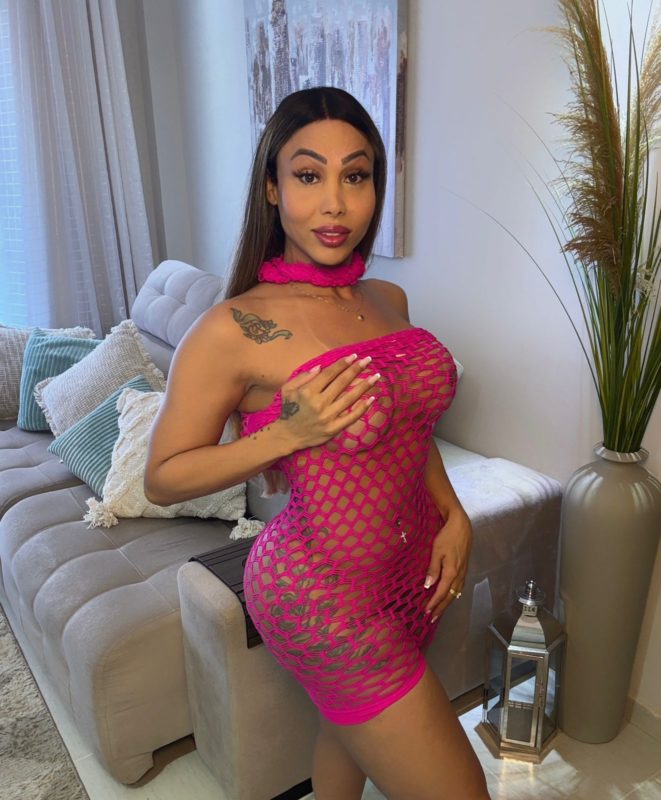 Aghata Ferraz 28