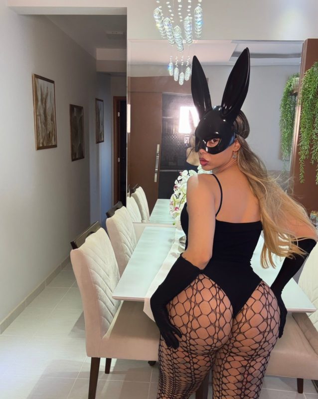 Aghata Ferraz 29