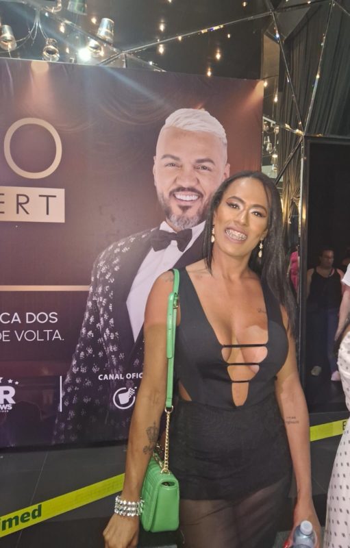 Mariana Rios 69