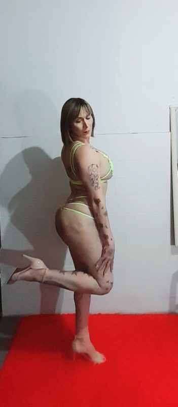 Nayane Hikita 13