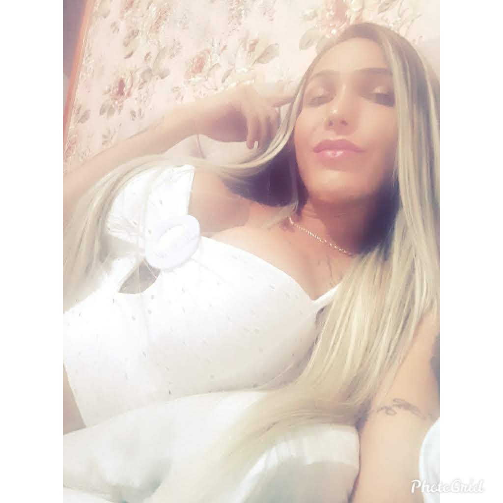 Thalya Ferrari 4