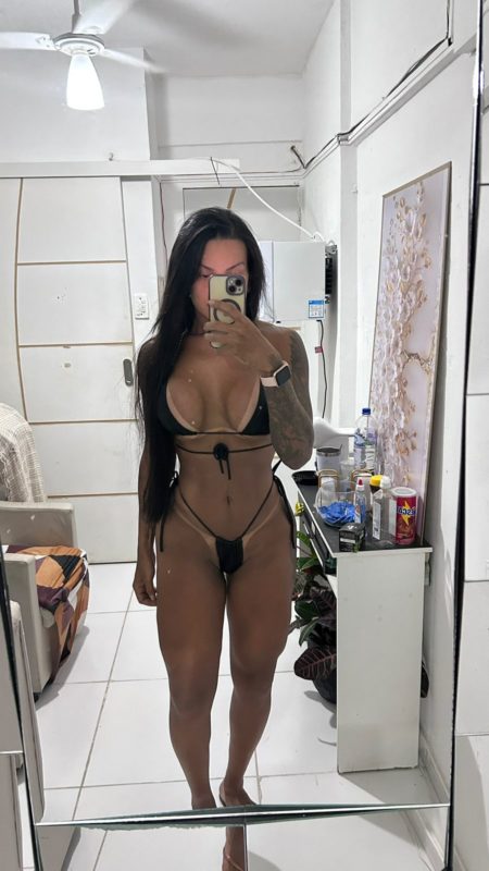 Monyque Soares 45