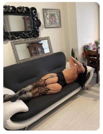 Monicke Costa 7