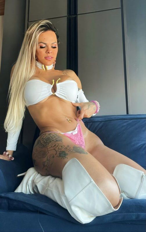 Kely Couto 9