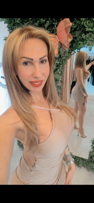 Bella Lary 6