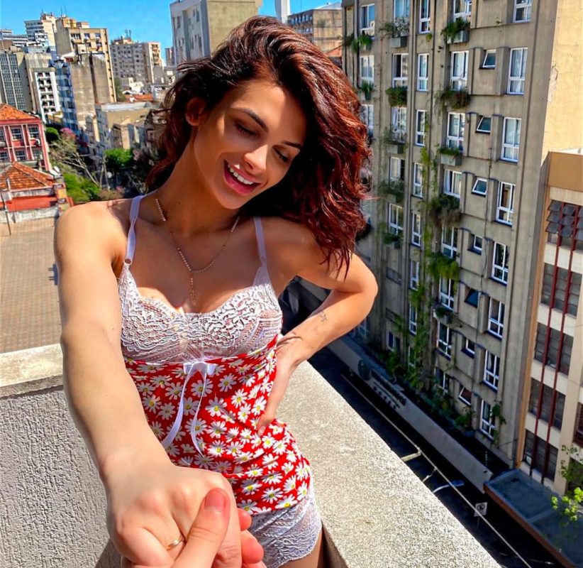 Antonella Raphaelle 29