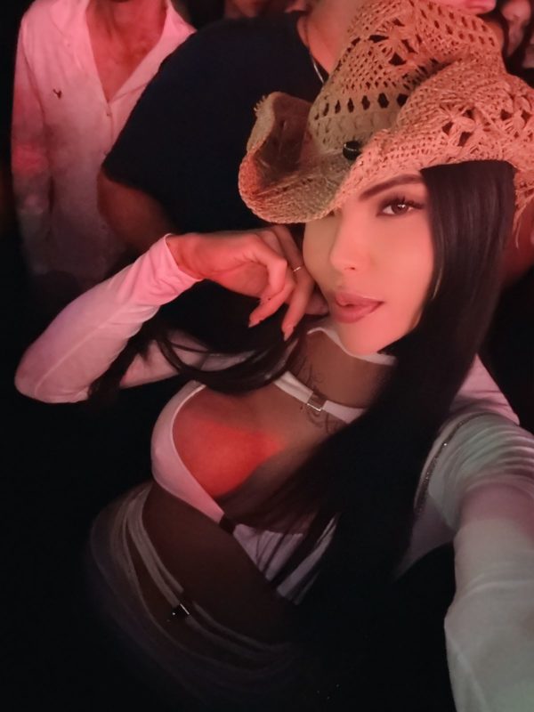 Raylla Muniz 21