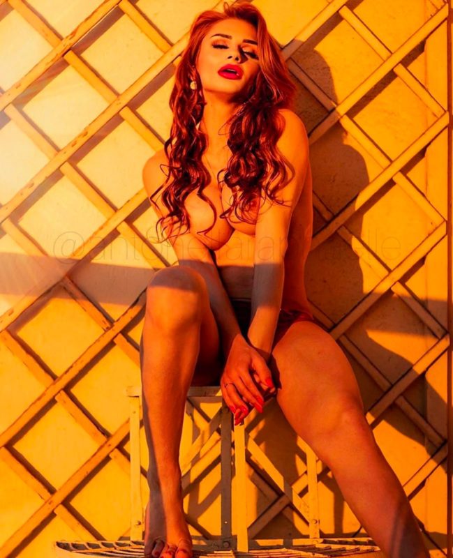 Antonella Raphaelle 44