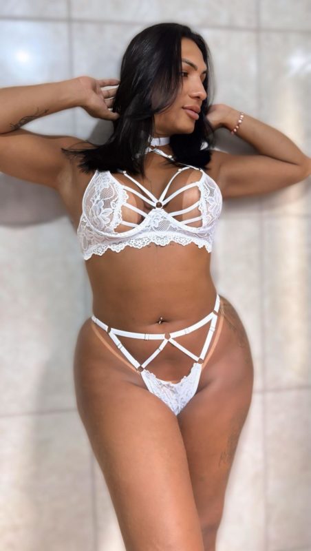 Diane Dias 4