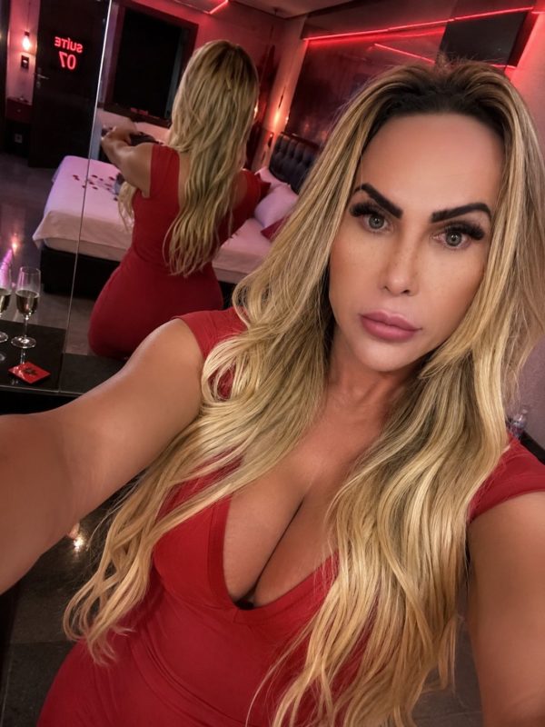 Renata Mello Rios 27