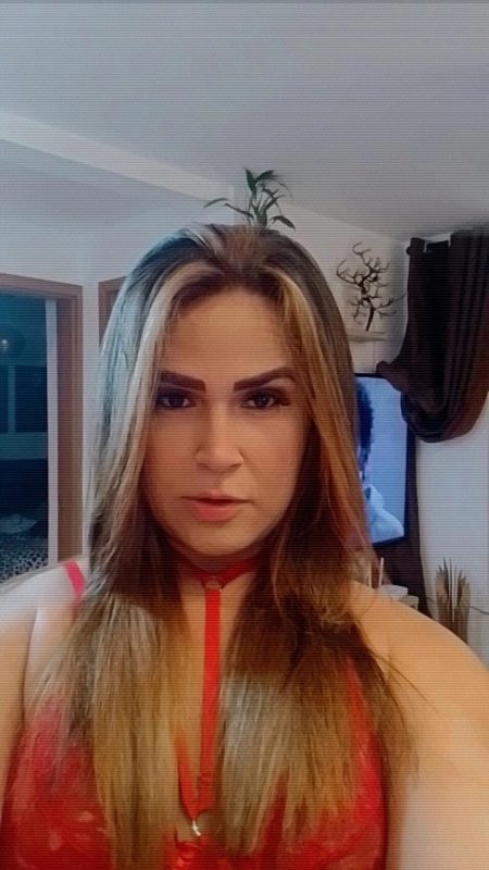 Jully Caprythi 8