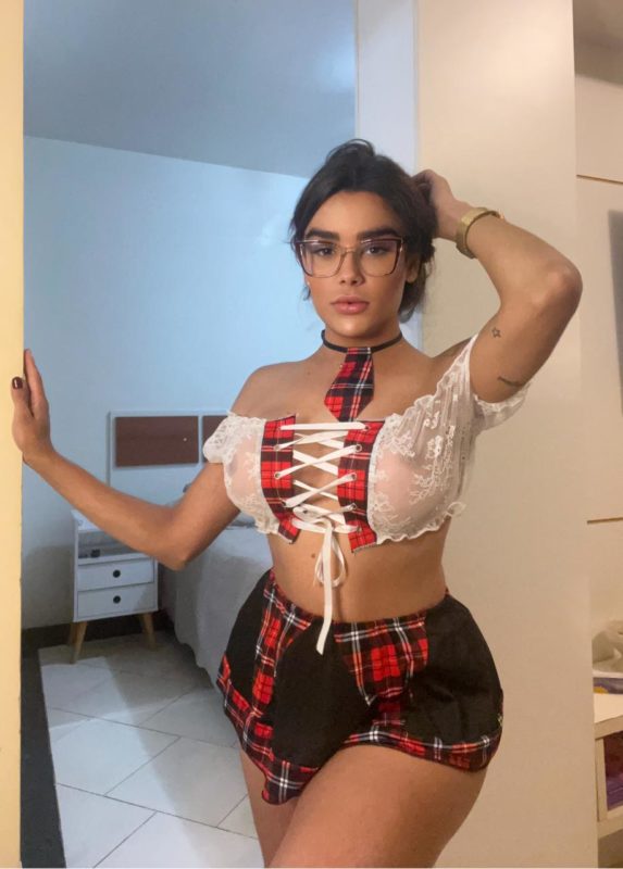 Bella Garcia 52