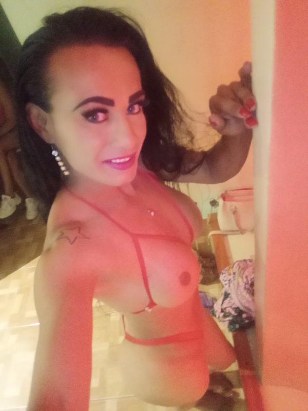 Natasha Havena 1