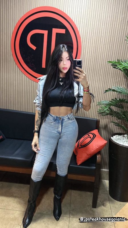 Raylla Muniz 211