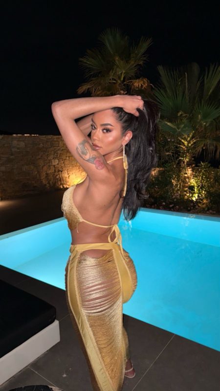 Rebecca Lopes 56
