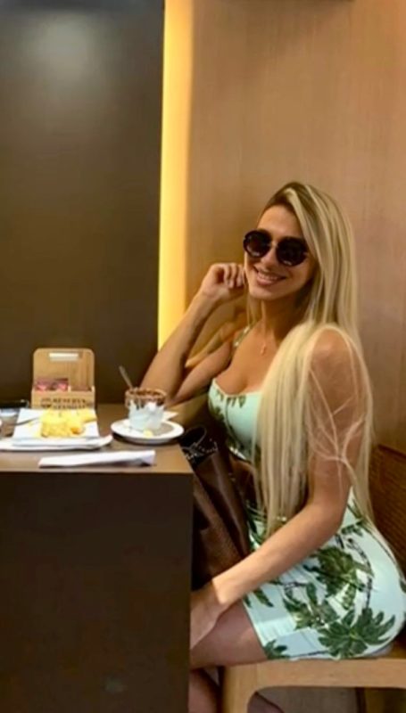 Julia Morena 68