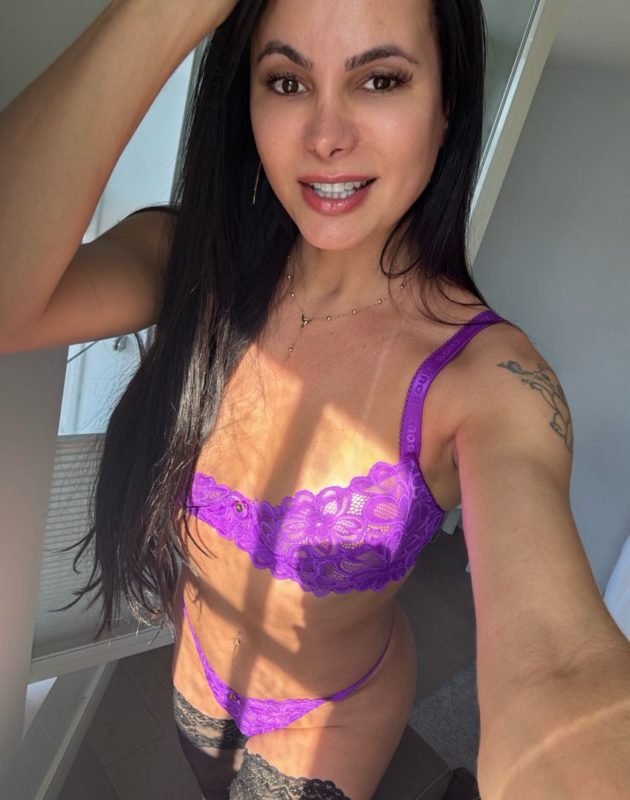 Bely Top 18
