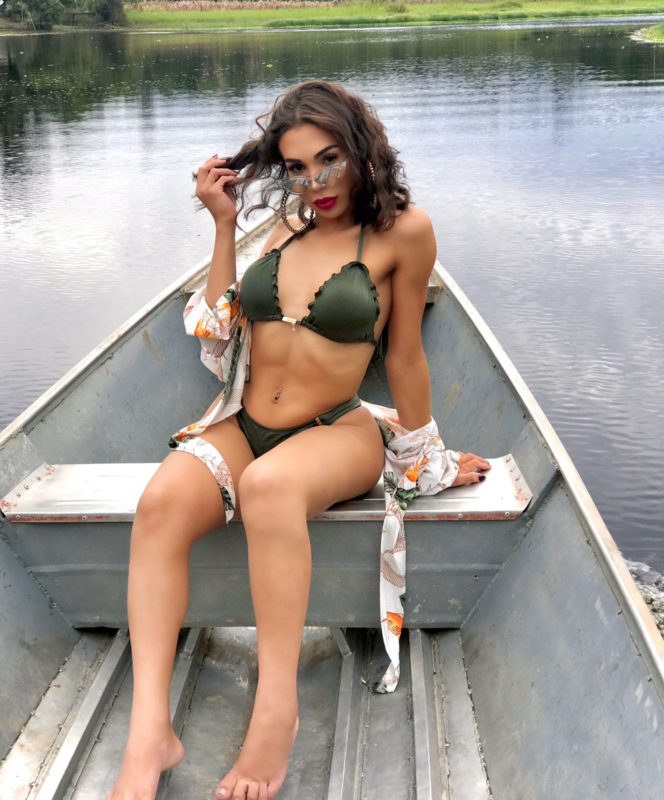Anita Hot 14