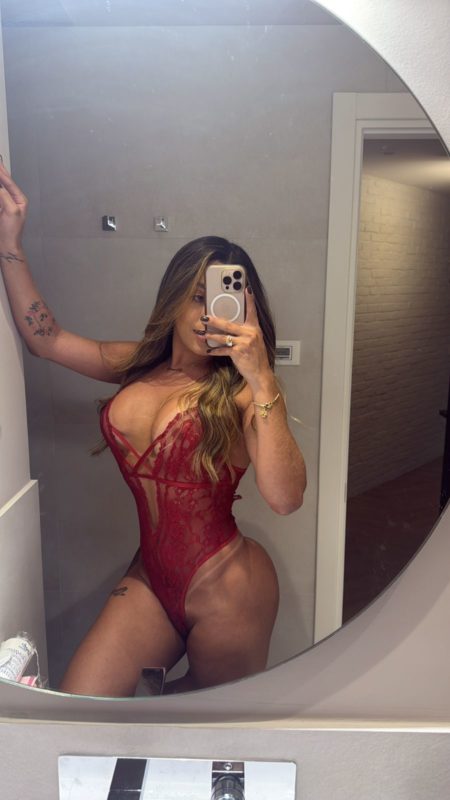 Iris Araújo 23