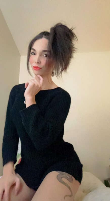 Charlotte Decker 2