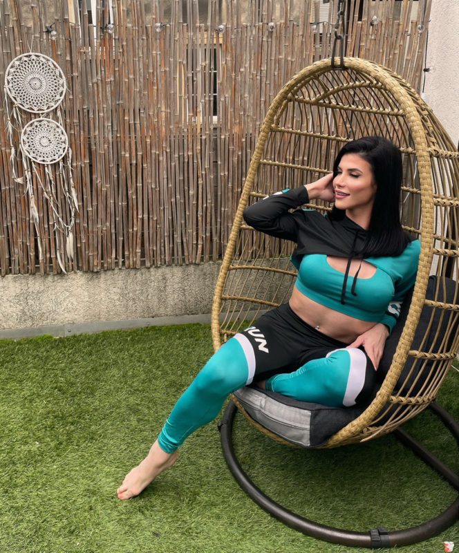 Victória Carvalho 82