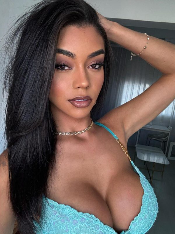 Rebecca Lopes 59