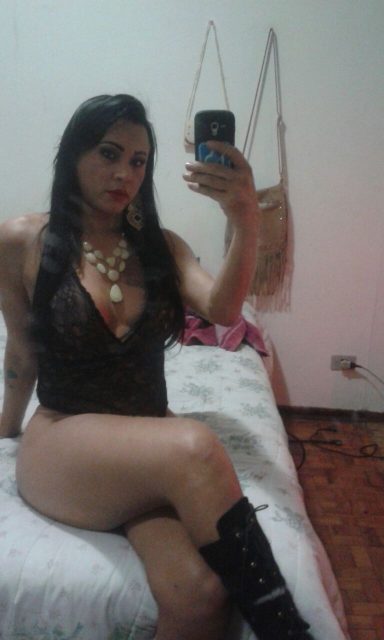 Monicke Costa 107