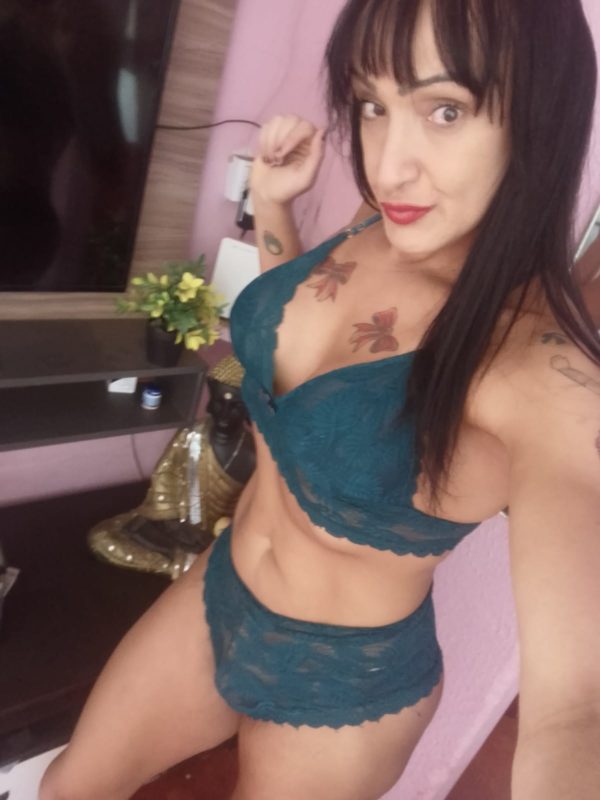 Michelly Leonna 221