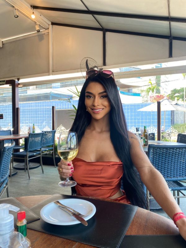 Rebecca Lopes 86