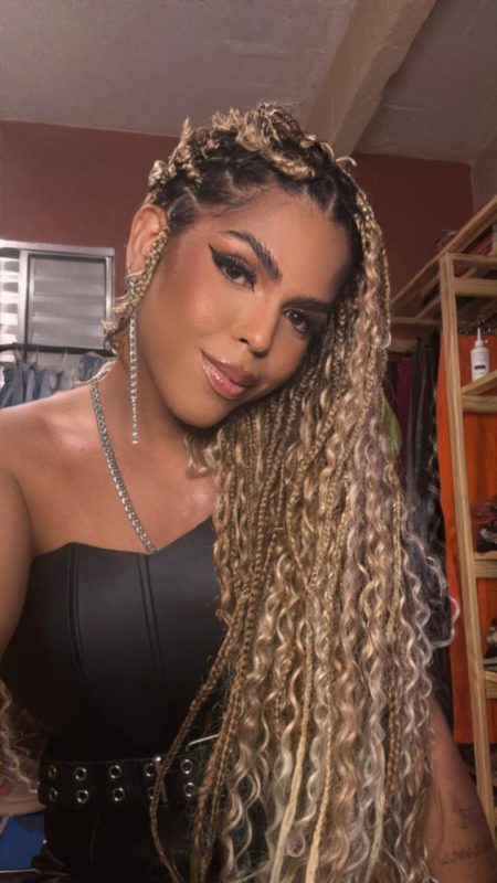 Laura Ferreira 21
