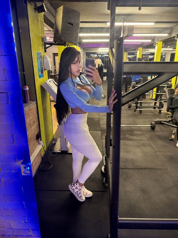 Raylla Muniz 105