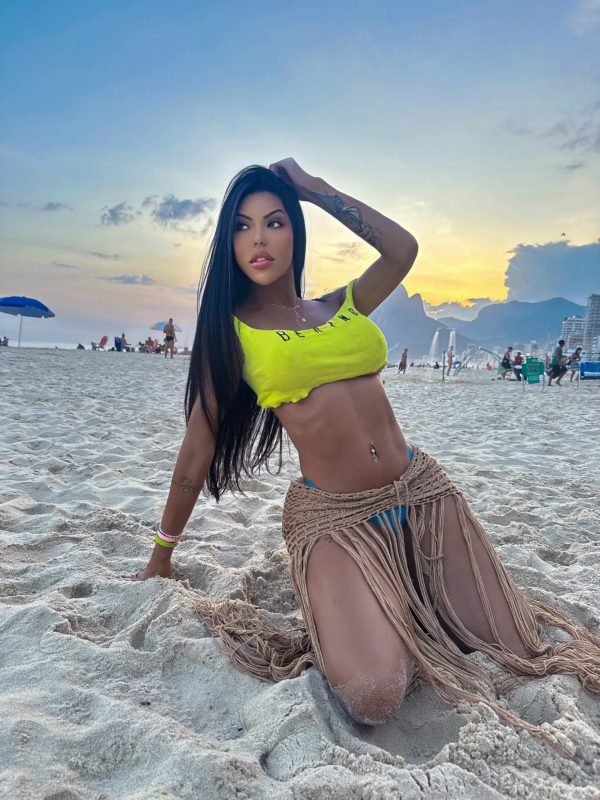 Raylla Muniz 140