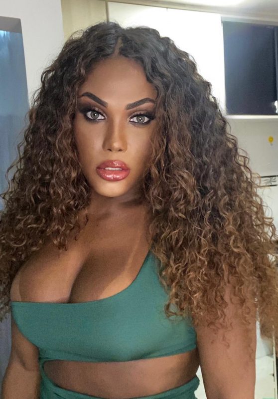 Bruna Diimy 28