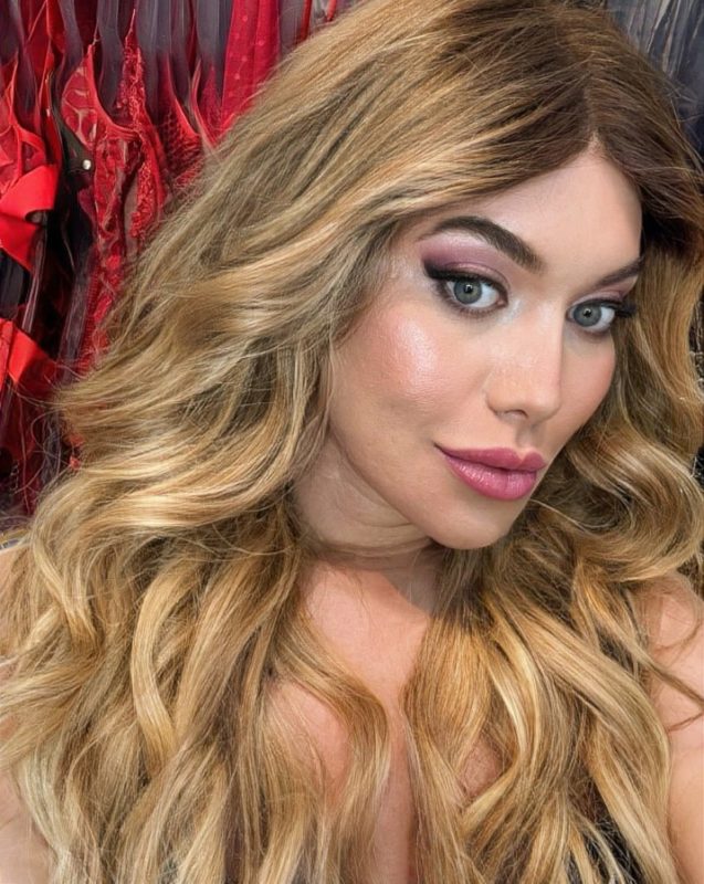 Lola Angel 4