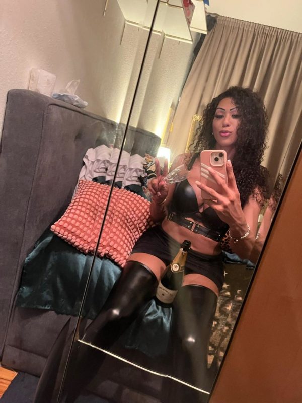 Barbie Preta 122