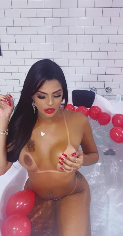 Julinha Tavares 79
