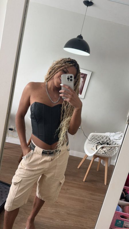 Laura Ferreira 55