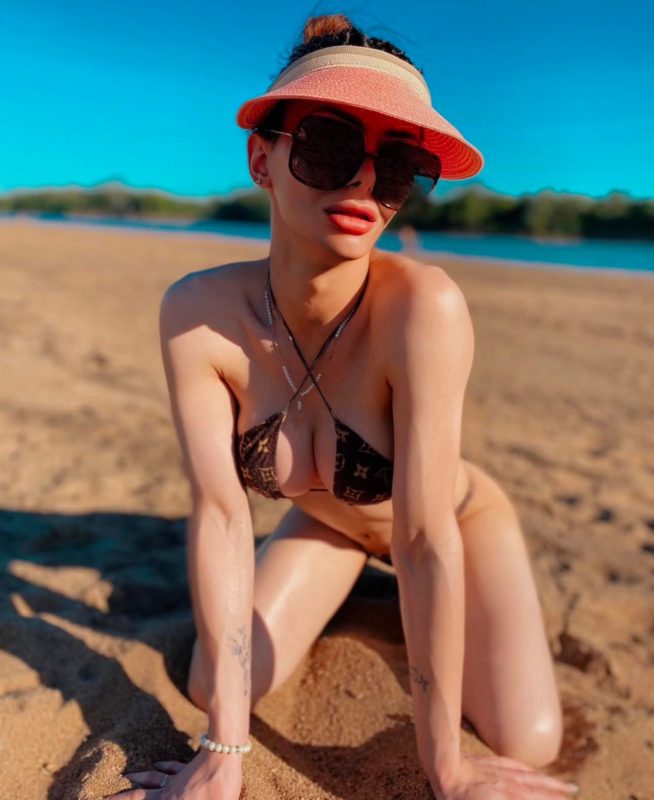Antonella Raphaelle 43