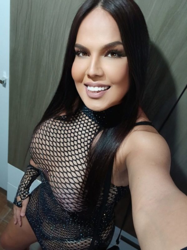 Ludmila Campos 23