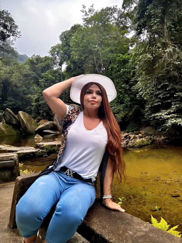 Paula Lopes 37