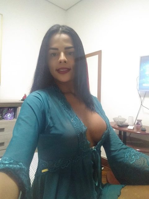 Julinha Tavares 397