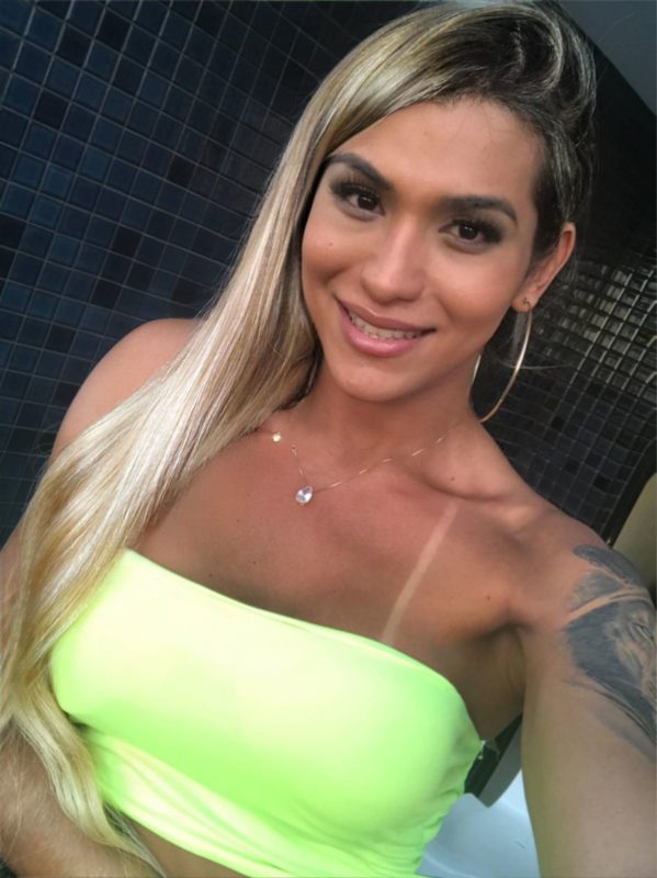 Julia Morena 73