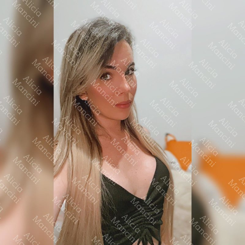 Alicia Mancini 28