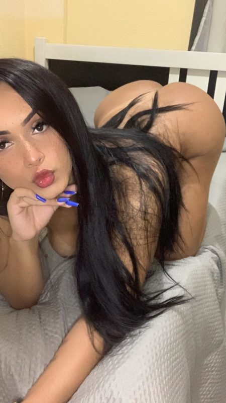 Bianca Sousa 46