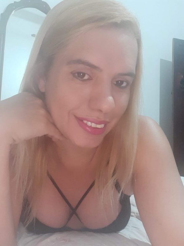 Anitta Carioca 16