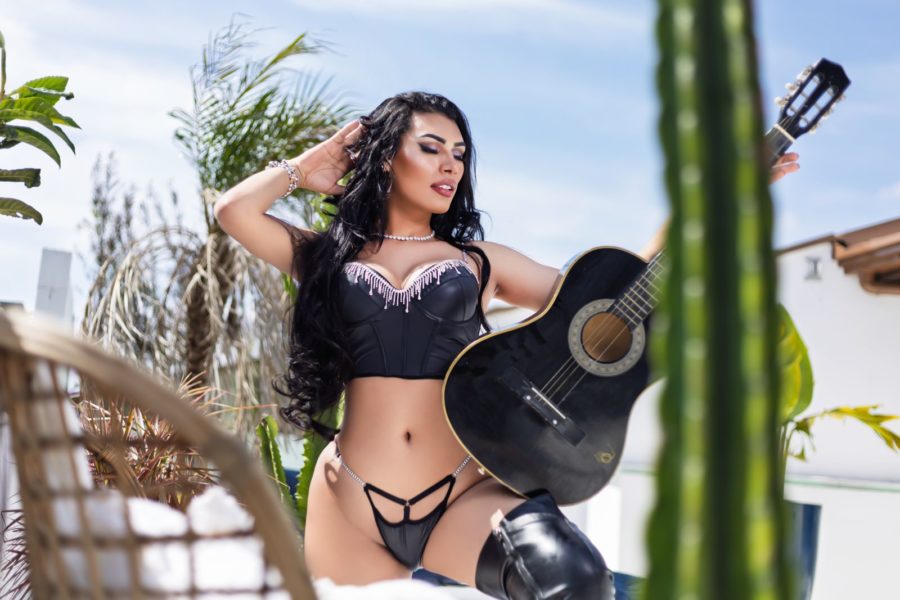 Suellen Oliveira 18