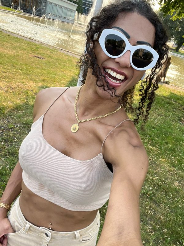 Barbie Preta 47