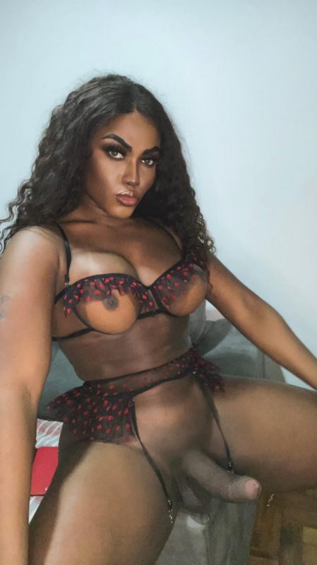Bruna Diimy 24