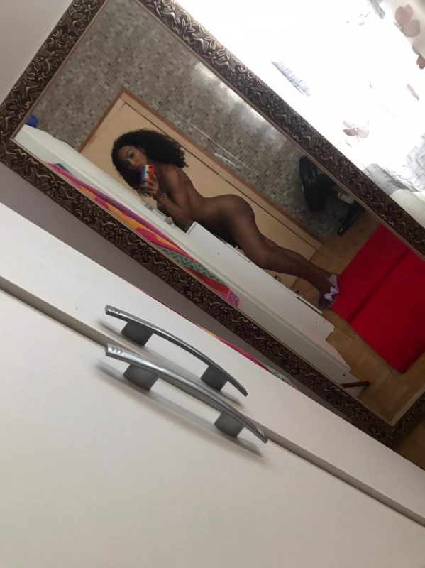 Barbie Preta 103