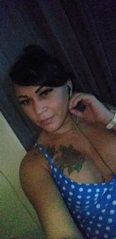 Monicke Costa 11
